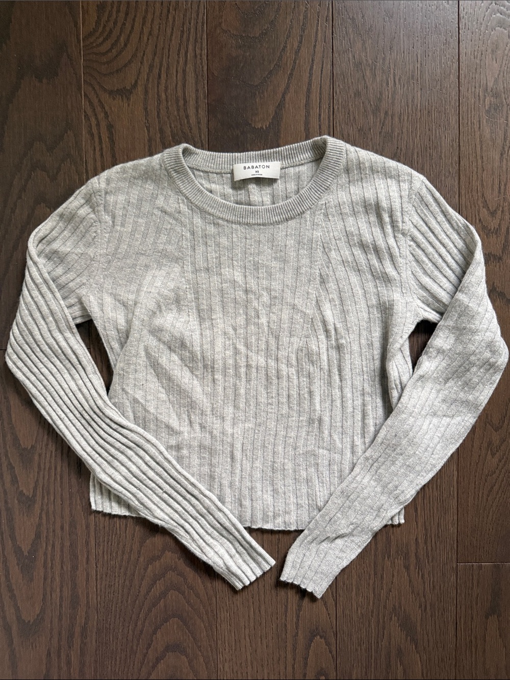 Women's Light Gray Long Sleeve Top - Picture 3 of 5